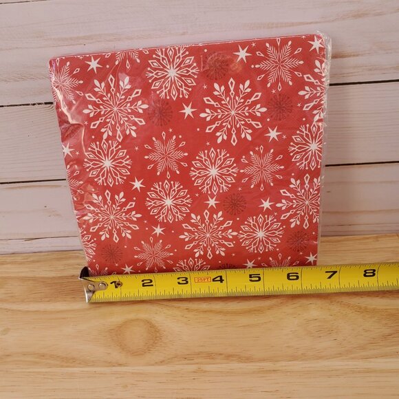 Luncheon Napkins Thanksgiving And Holiday Snowflakes Designs 20 Count Each - Picture 7 of 8